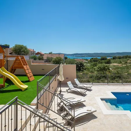 Villa San Zadarvillas Sveti Filip i Jakov